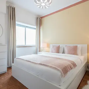 https://your-lisbon-home-duque-de-palmela.hotels-lisbon-portugal.com